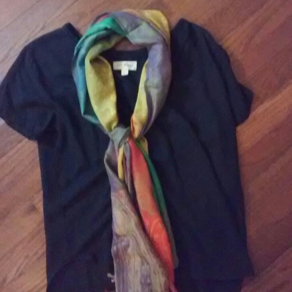 Fabulous short sleeve blouse, heavy fabric