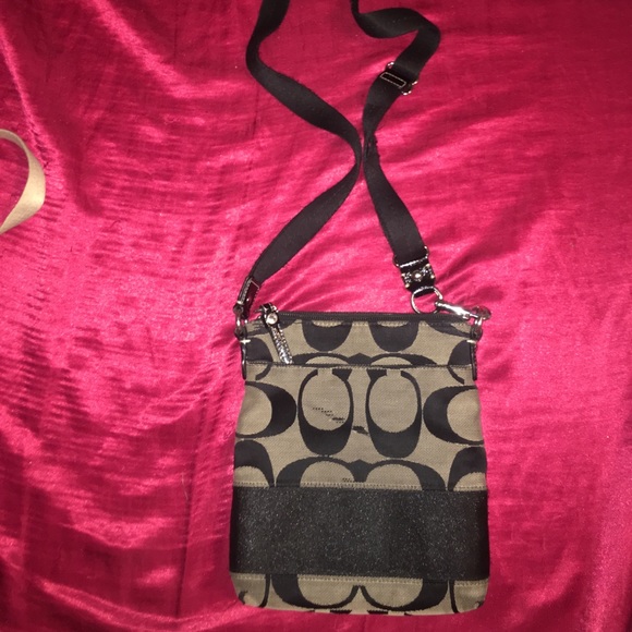 Coach cross body bag - Picture 2 of 4