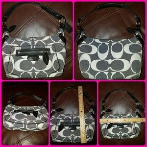 ❌SOLD❌COACH Penelope Signature Small Hobo