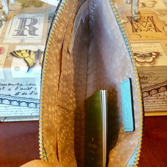 Kate Spade ♠️ New York Teal / Aqua wallet - Picture 3 of 3