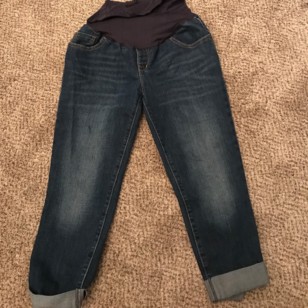 Maternity capris