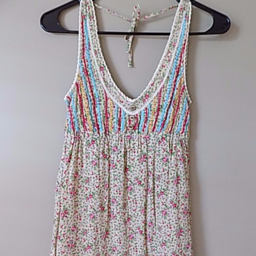 Beautiful, floral print tank top with empire waist