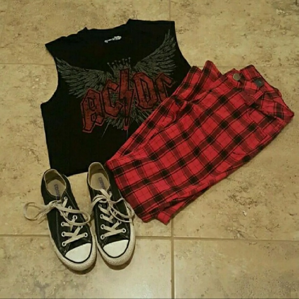 📛 ON SALE!!! 📛 Red and Black Jeans