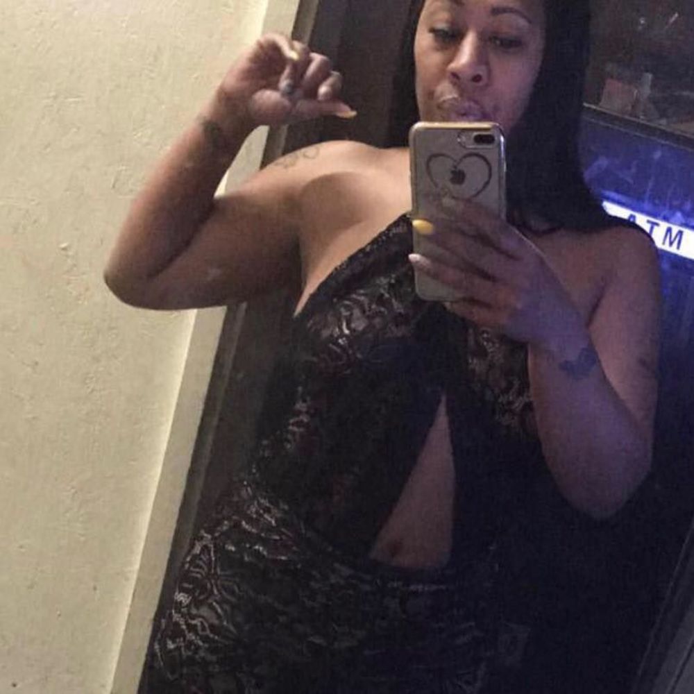 Meet your Posher, Tomika