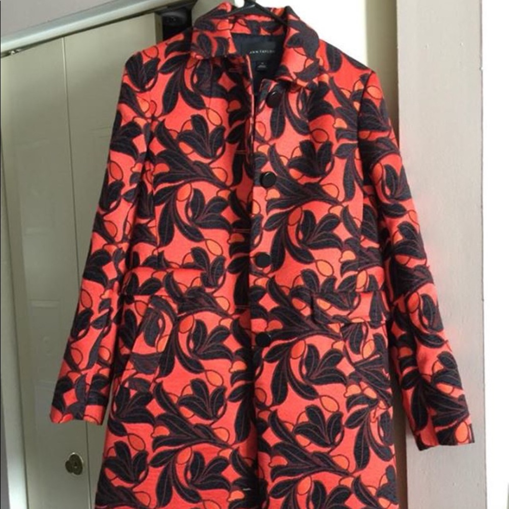 Ann Taylor XS Coral black color coat