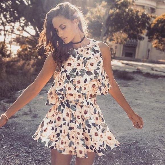 Tops - Steel Magnolia crop top and swing short set