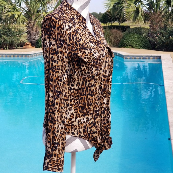 Top - Picture 2 of 4