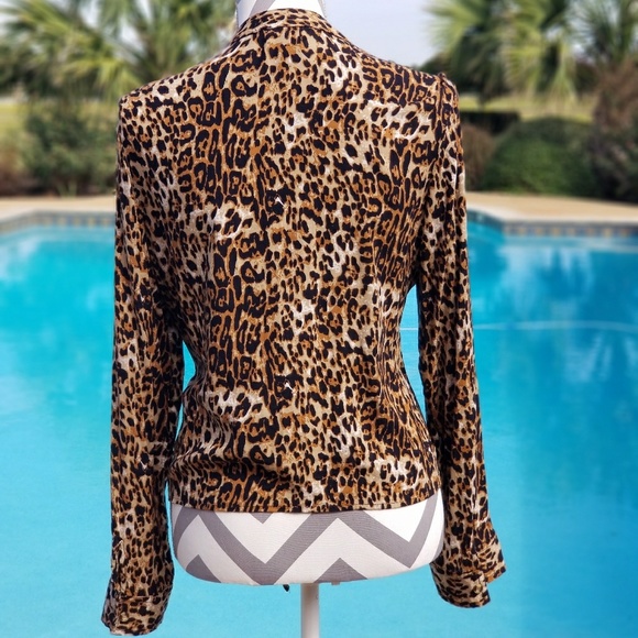 Top - Picture 3 of 4