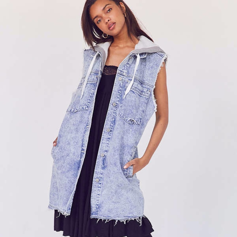 ****SOLD *****BDG  blue vest XS-S or M