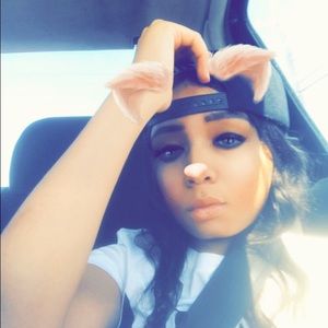 Meet your Posher, Marissa