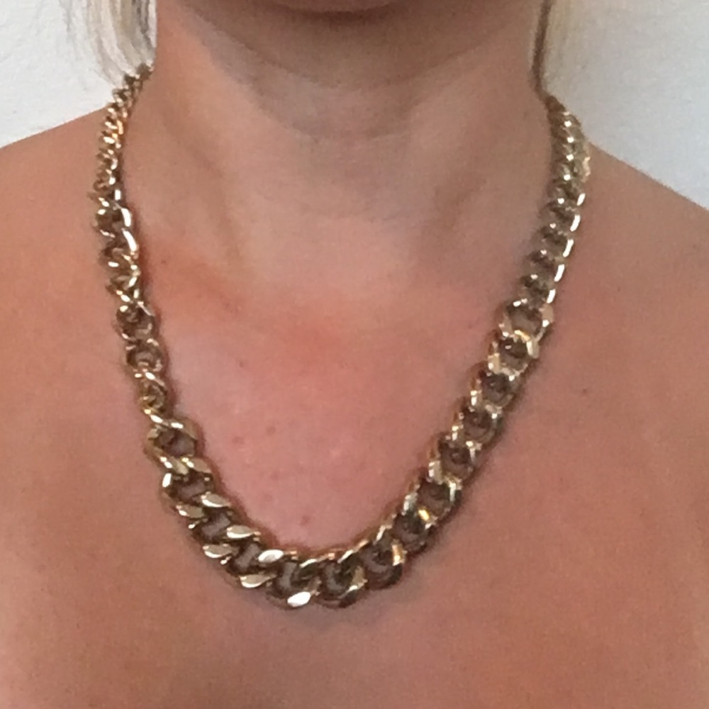 Gold Link Chain - Picture 2 of 5