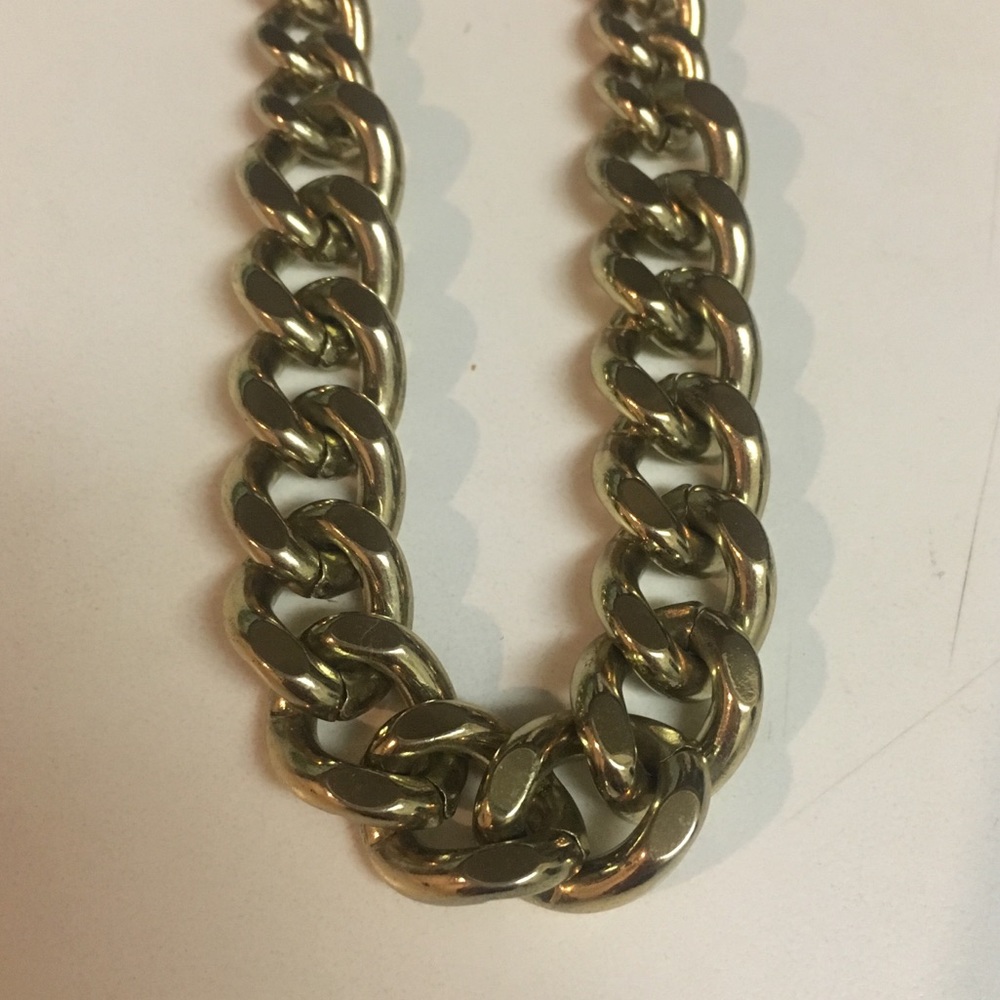 Gold Link Chain - Picture 3 of 5