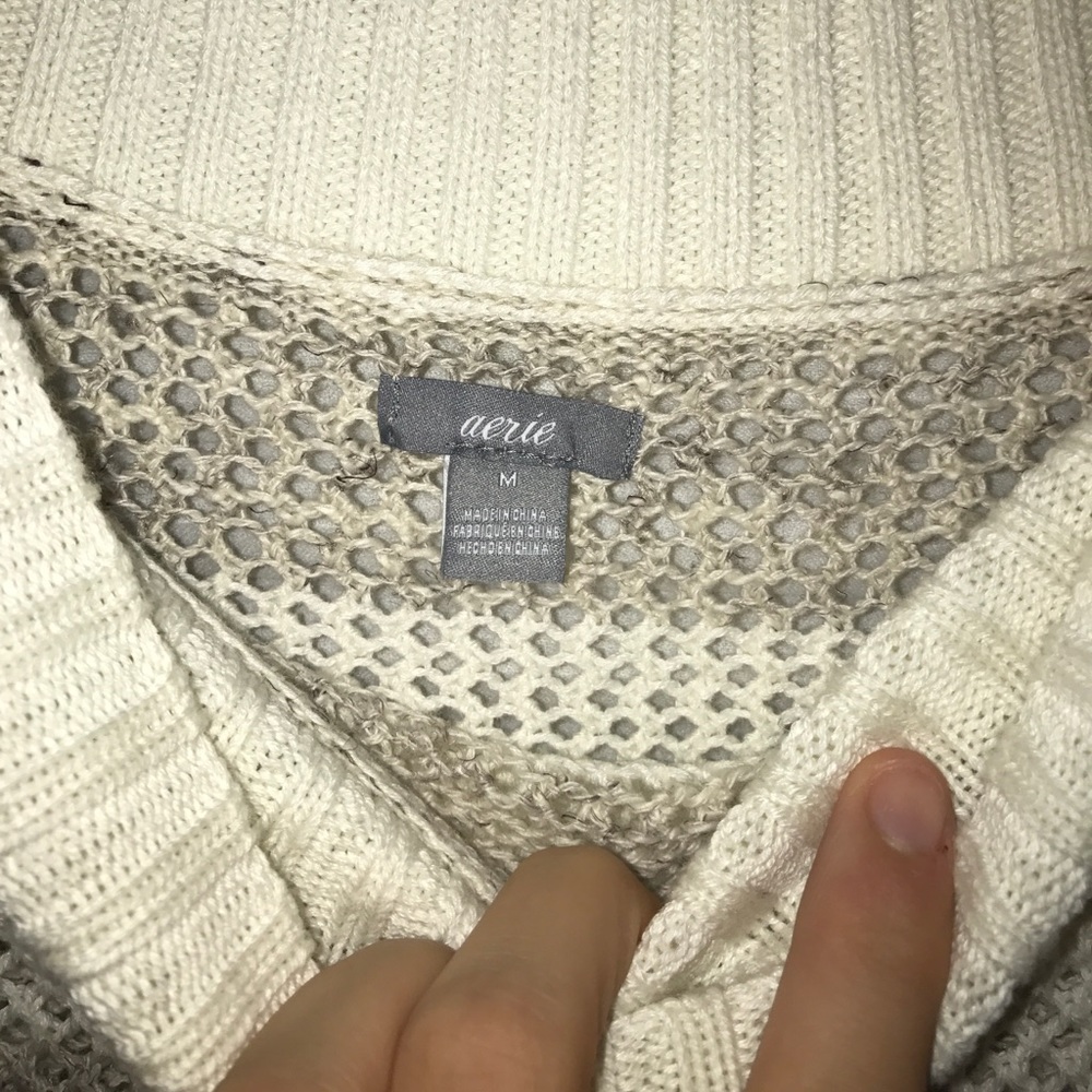 Off the shoulder sweater - Picture 2 of 5