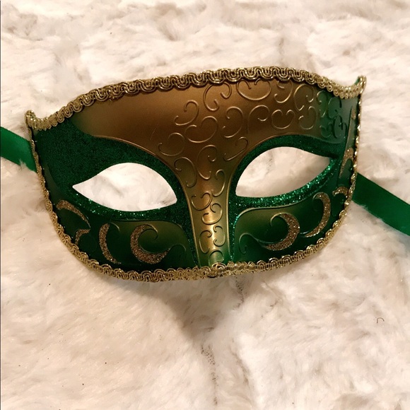 Green and Gold Masquerade Mask - Picture 1 of 4