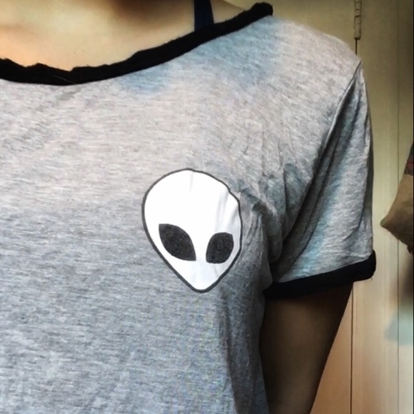 Alien grafic tee - Picture 2 of 2