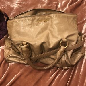 miu miu bow bag. Lamb skin. 100% authentic