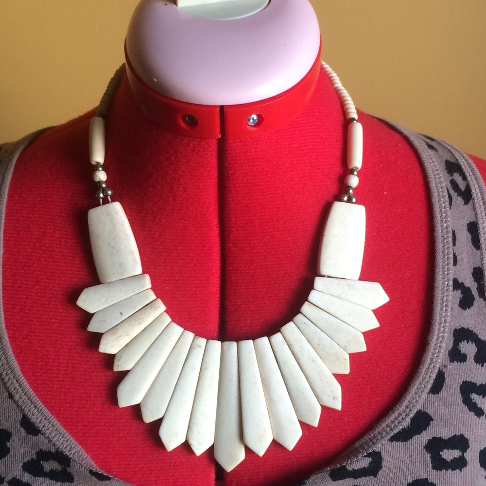 Chunky Beaded Neck Plate