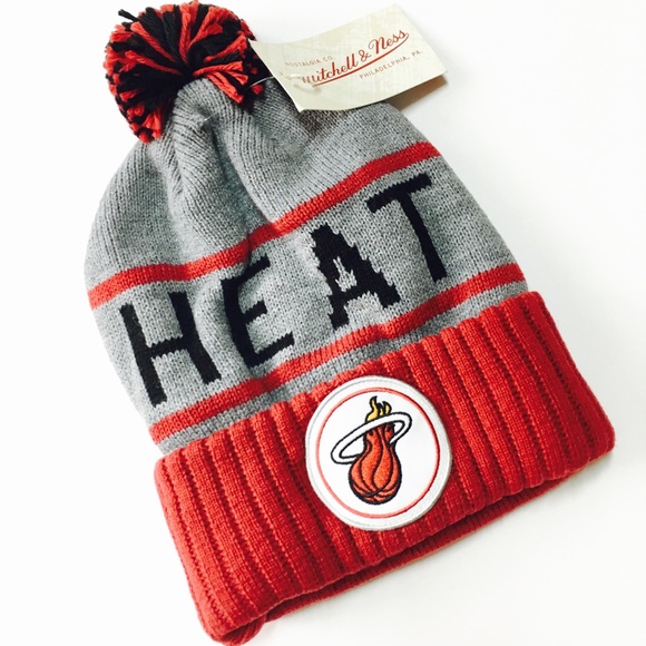 New Miami Heat NBA Pom Basketball Beanie Hat - Picture 2 of 3