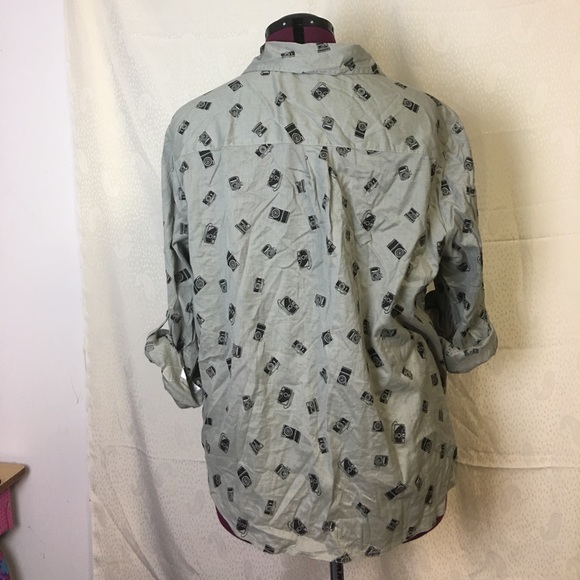 3x camera style & company tied cropped button up - Picture 4 of 6