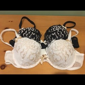 2 Felina lace bras