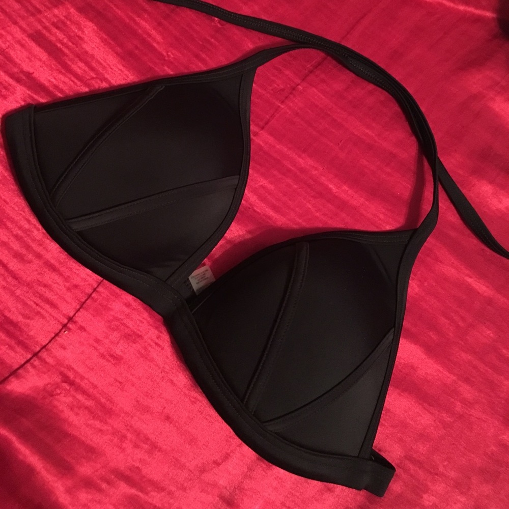 VS black bikini top - Picture 1 of 2