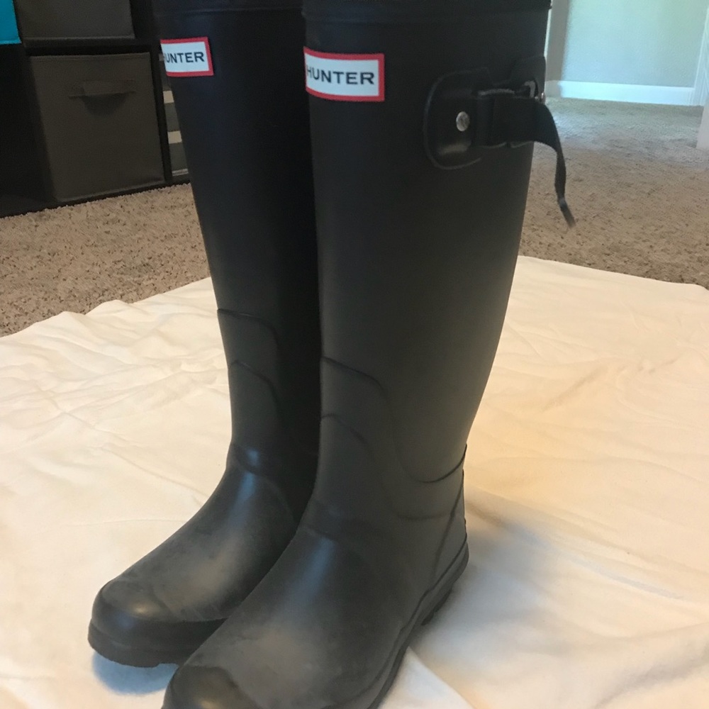 Brand new Hunter boots. Size 6