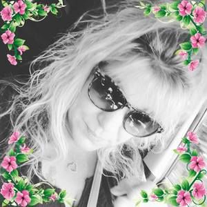 Meet your Posher, Alisa