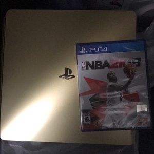 Meet your Posher, Camouri