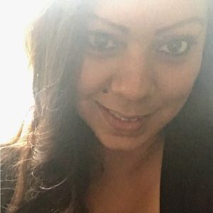 Meet your Posher, Salina