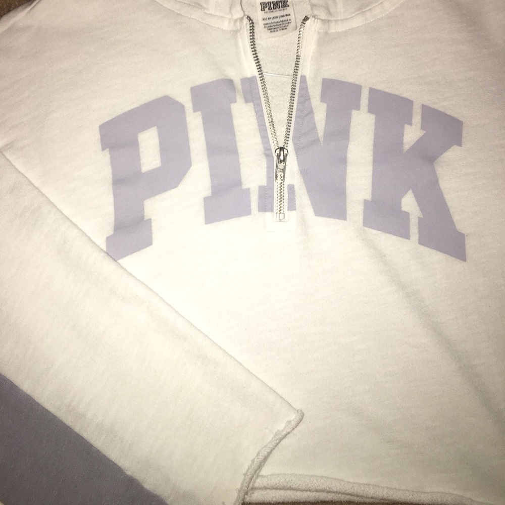 ⚡️Victoria secret pink cropped hoodie⚡️