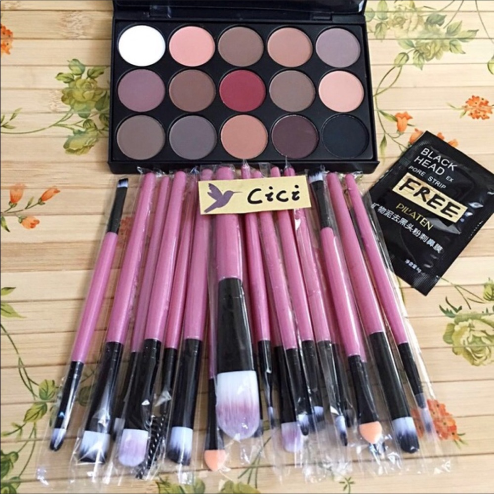 🌹🌹New 20pcs Brushes +Eyeshadow Palette +2pc Mask