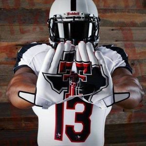 Meet your Posher, Landry