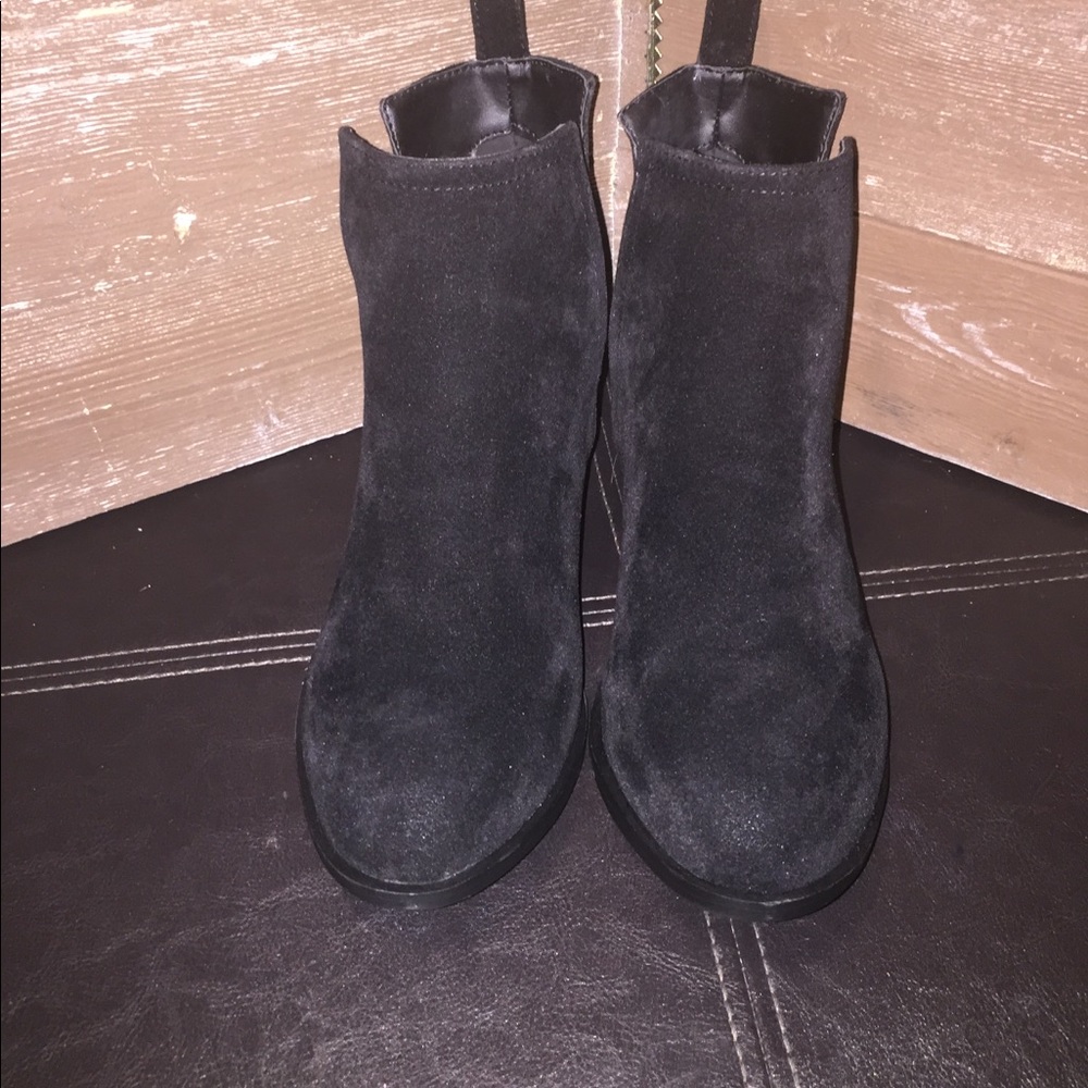 Breckelle's Designer Shoes