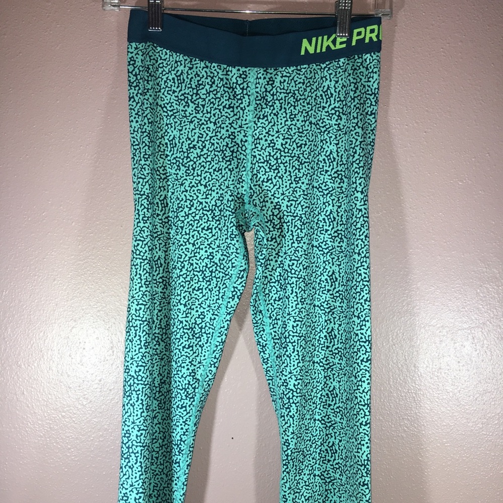 Nike Pro leggings