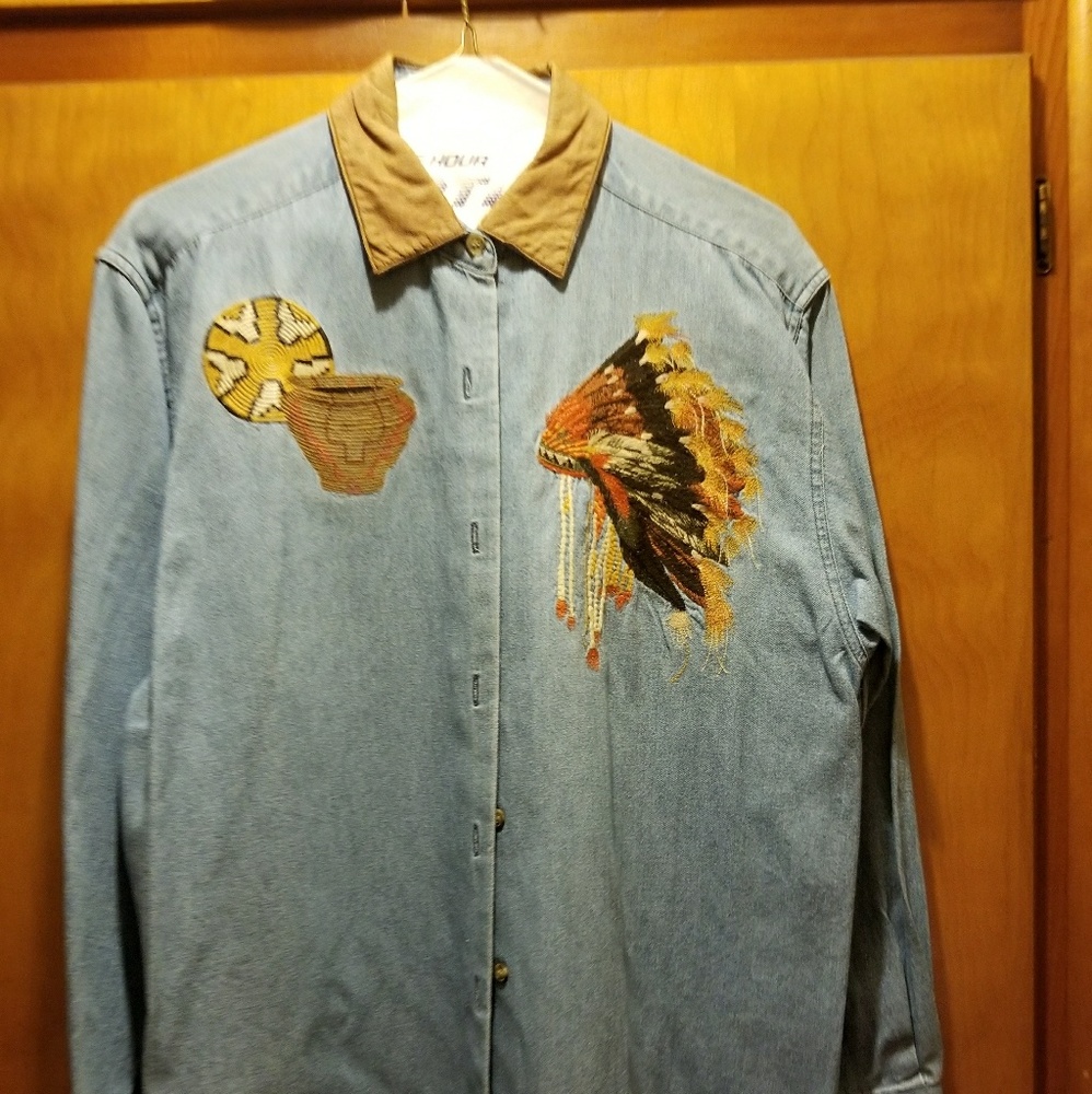 Very cute long sleeved denim fall embroidered shir