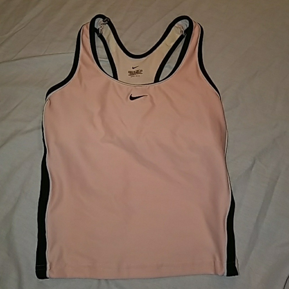 Nike sports top