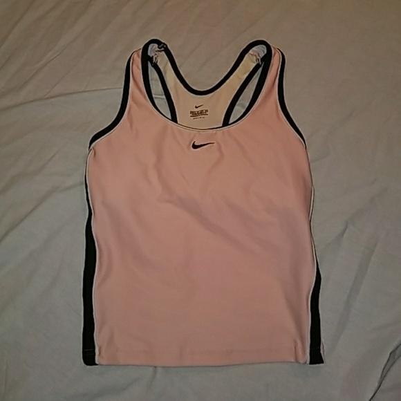 Nike sports top - Picture 2 of 5