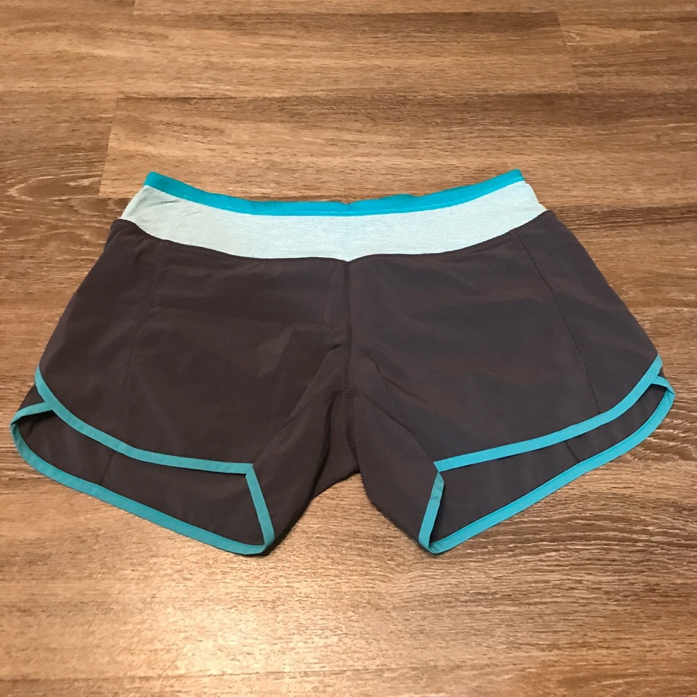 Lululemon Gray and Turquoise 4” Run Times