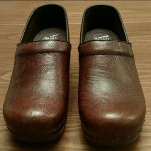 Dansko XP brown leather