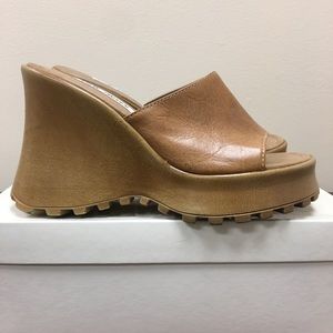 Steve Madden Wedge Platform shoes