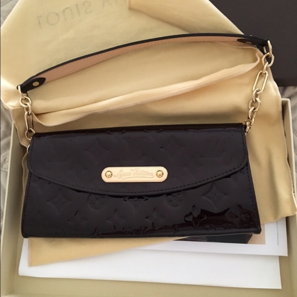 Louis Vuitton Sunset Boulevard Clutch (PRICE FIRM) - Picture 3 of 6