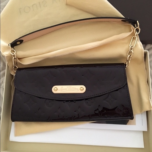 Louis Vuitton Sunset Boulevard Clutch (PRICE FIRM) - Picture 3 of 6