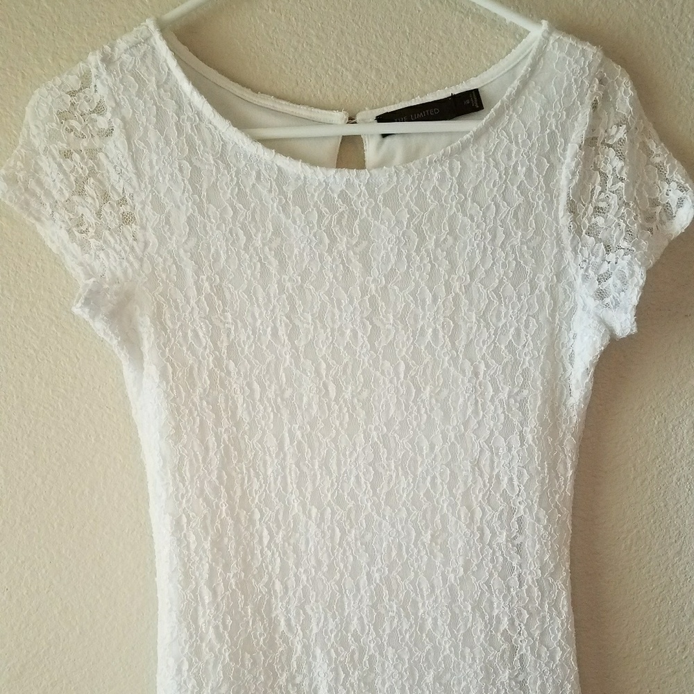 ❌SOLD❌ The Limited Lace Top. Size: XS