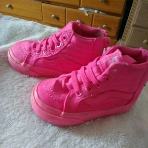 Meet your Posher, Crystal