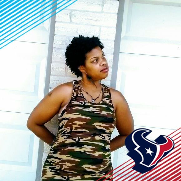 Meet your Posher, Amberia - Picture 1 of 1