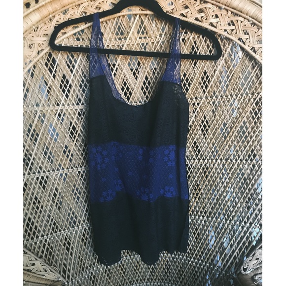 Color-block lace tank - Picture 1 of 1