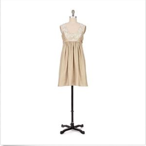 ANTHROPOLOGIE MOLLY NEW YORK Sweet Olive Dress 6 small crochet BOHO tan cream
