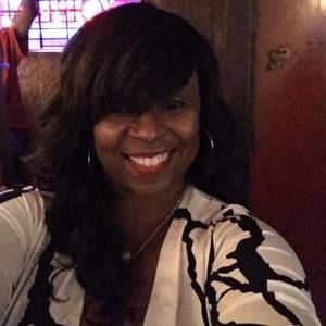 Meet your Posher, Monique