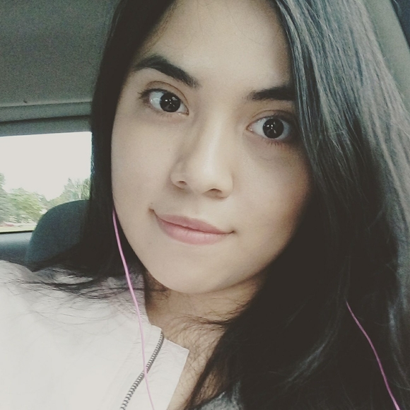 Meet your Posher, Leslie - Picture 1 of 1