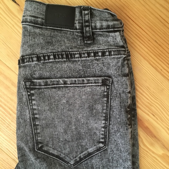 BDG- urban outfitters. High Rise Twig - Picture 2 of 4